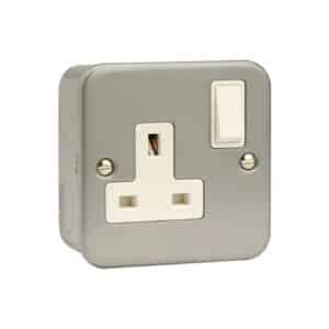 CLICK Scolmore CL035 Switched Socket Outlet